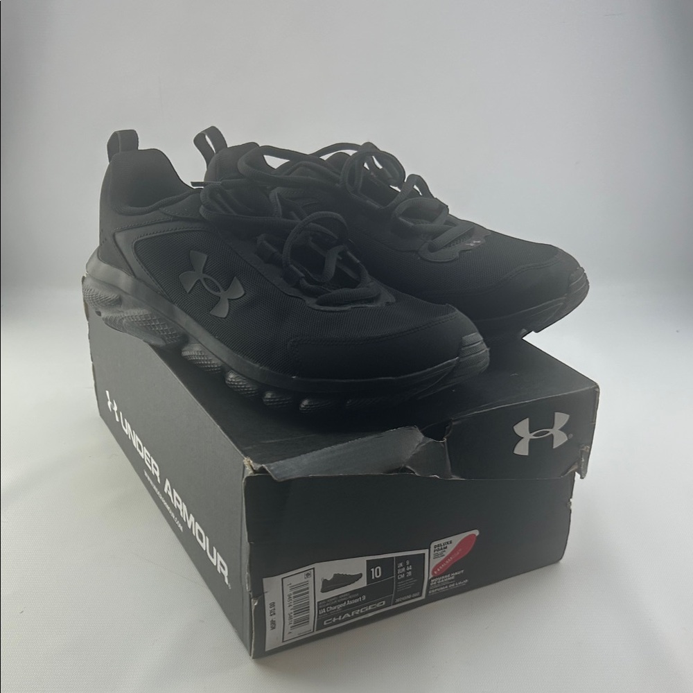 Under Armour Black Mesh Lace-Up Sneakers men’s 10